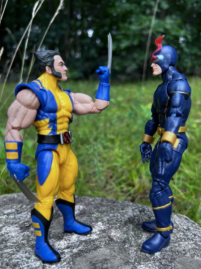 Marvel Legends Size Scale Comparison Astonishing Wolverine and Cyclops