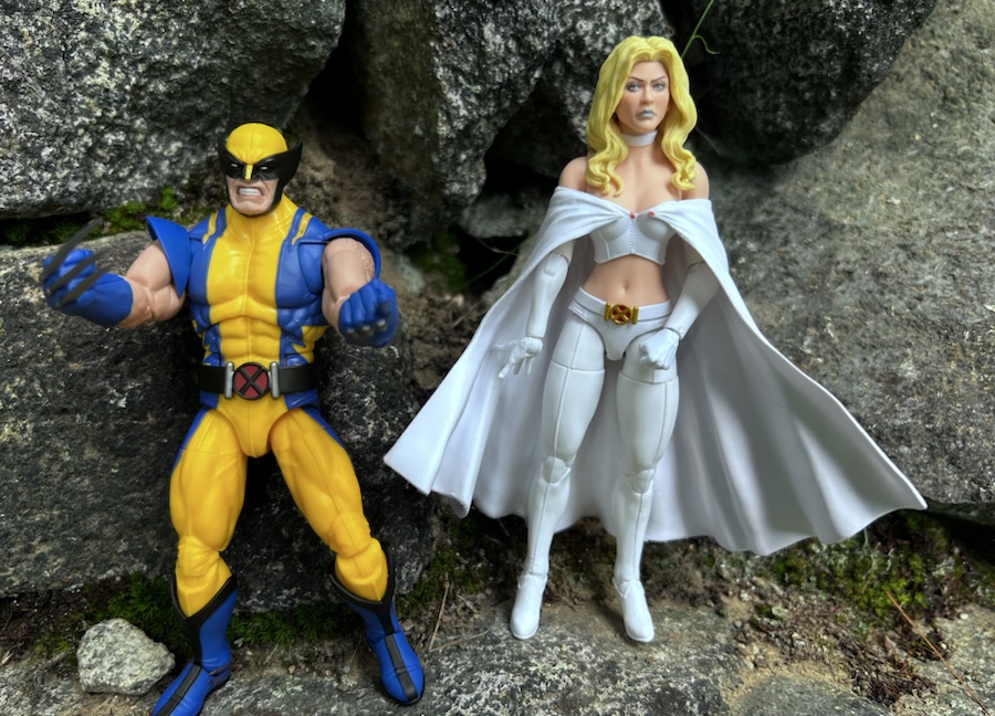 Astonishing X-Men Emma Frost and Wolverine Hasbro Marvel Legends 6" Figures