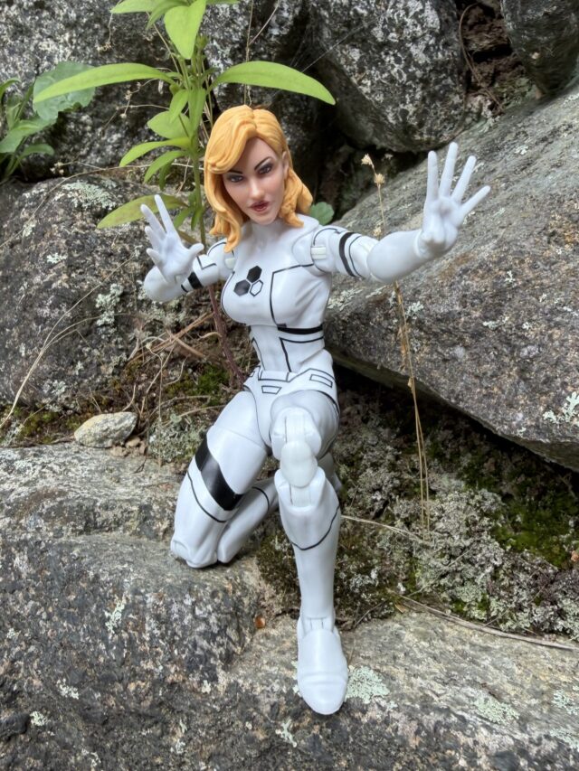 Hasbro Future Foundation Sue Storm Figure Review Closed Mouth