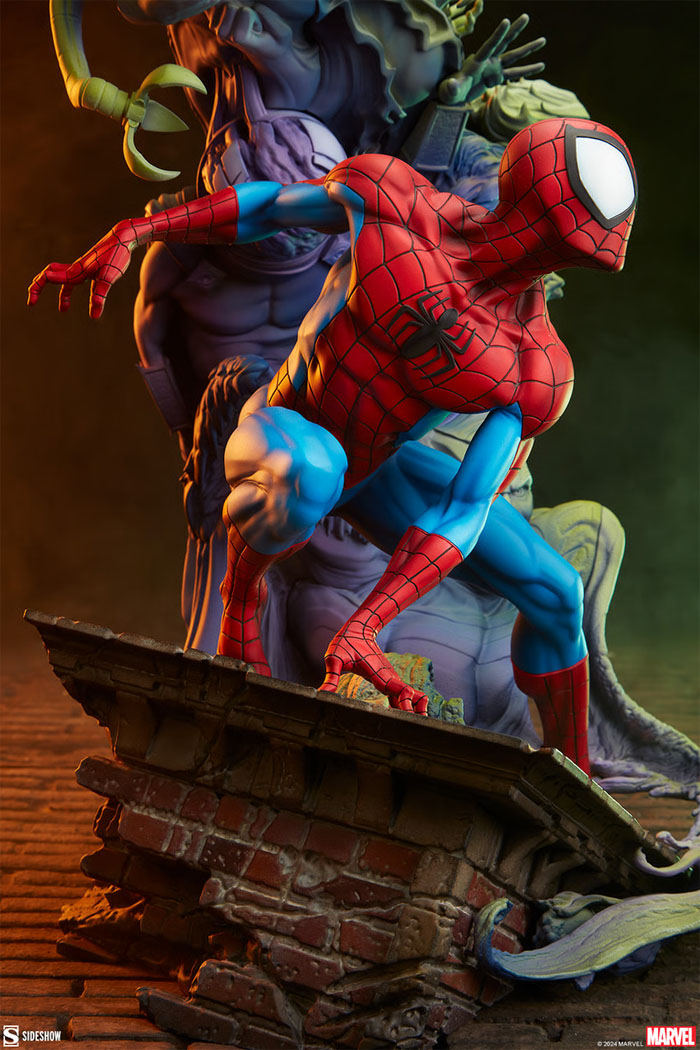 2024 Sideshow Spider-Man Premium Format Figure Statue Side View
