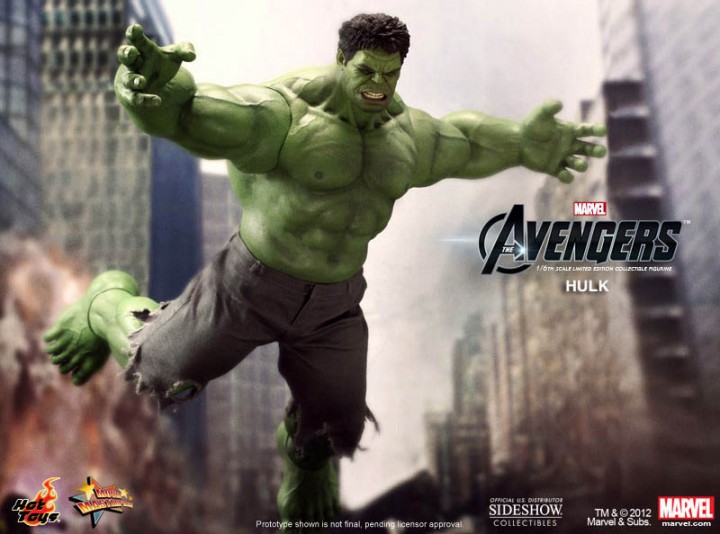 Hot Toys Avengers Hulk Figure Leaps into Battle
