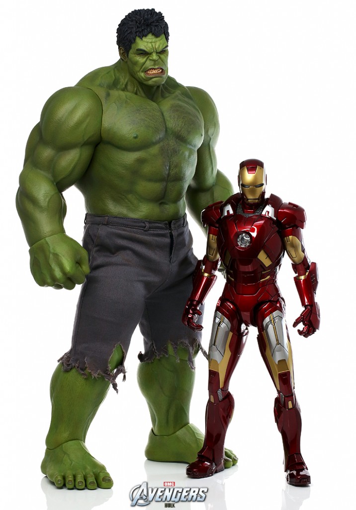 Avengers Hot Toys Iron Man Mark VII and Hulk Size Comparison Photo Scale