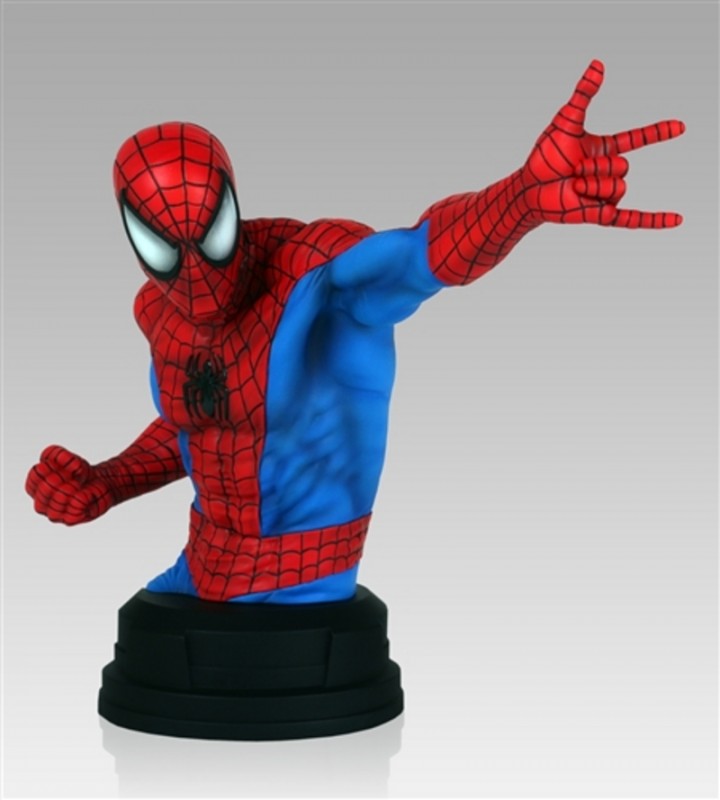 Gentle Giant Marvel Busts Spider-Man Red and Blue Bust 2013