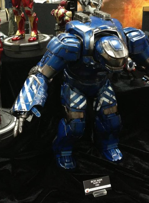 Crazy Toys 1/6 Scale Iron Man 3 MK 41 Collectible Figure Retro Armor Version