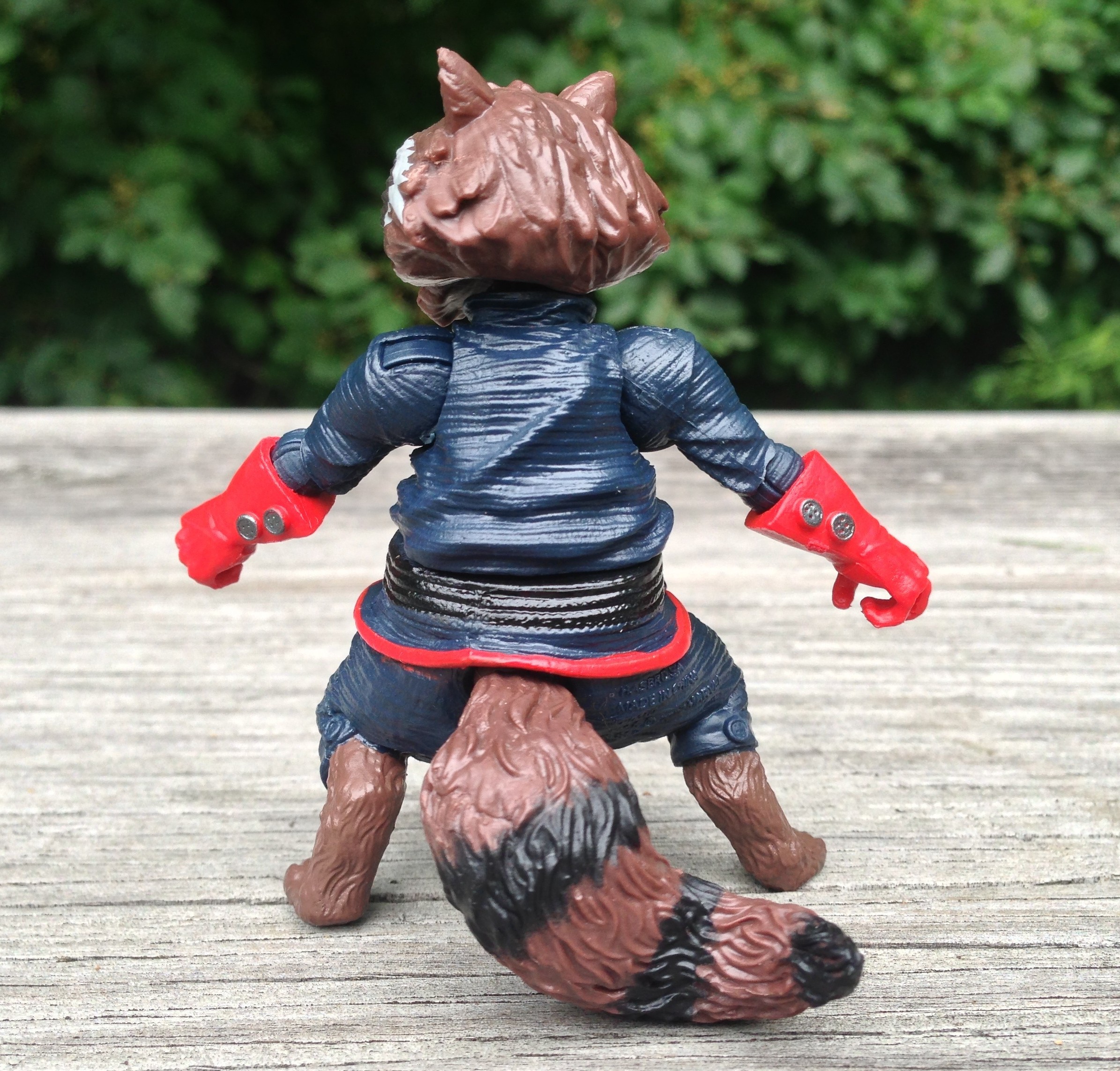 rocket raccoon figure