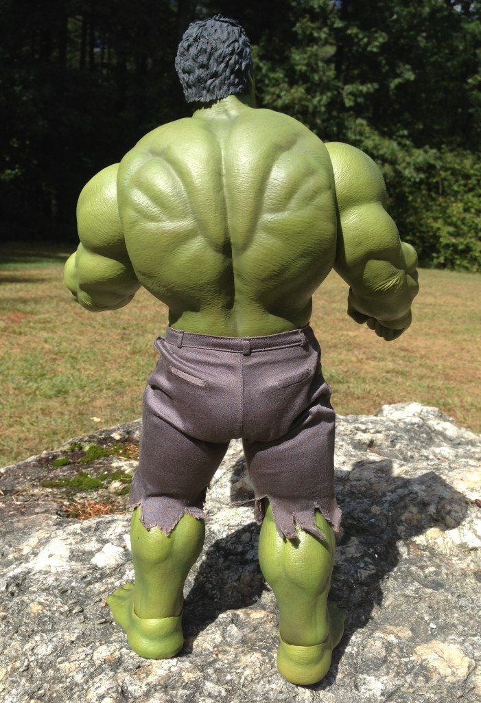 Back of Hot Toys Hulk Avengers MMS Figure