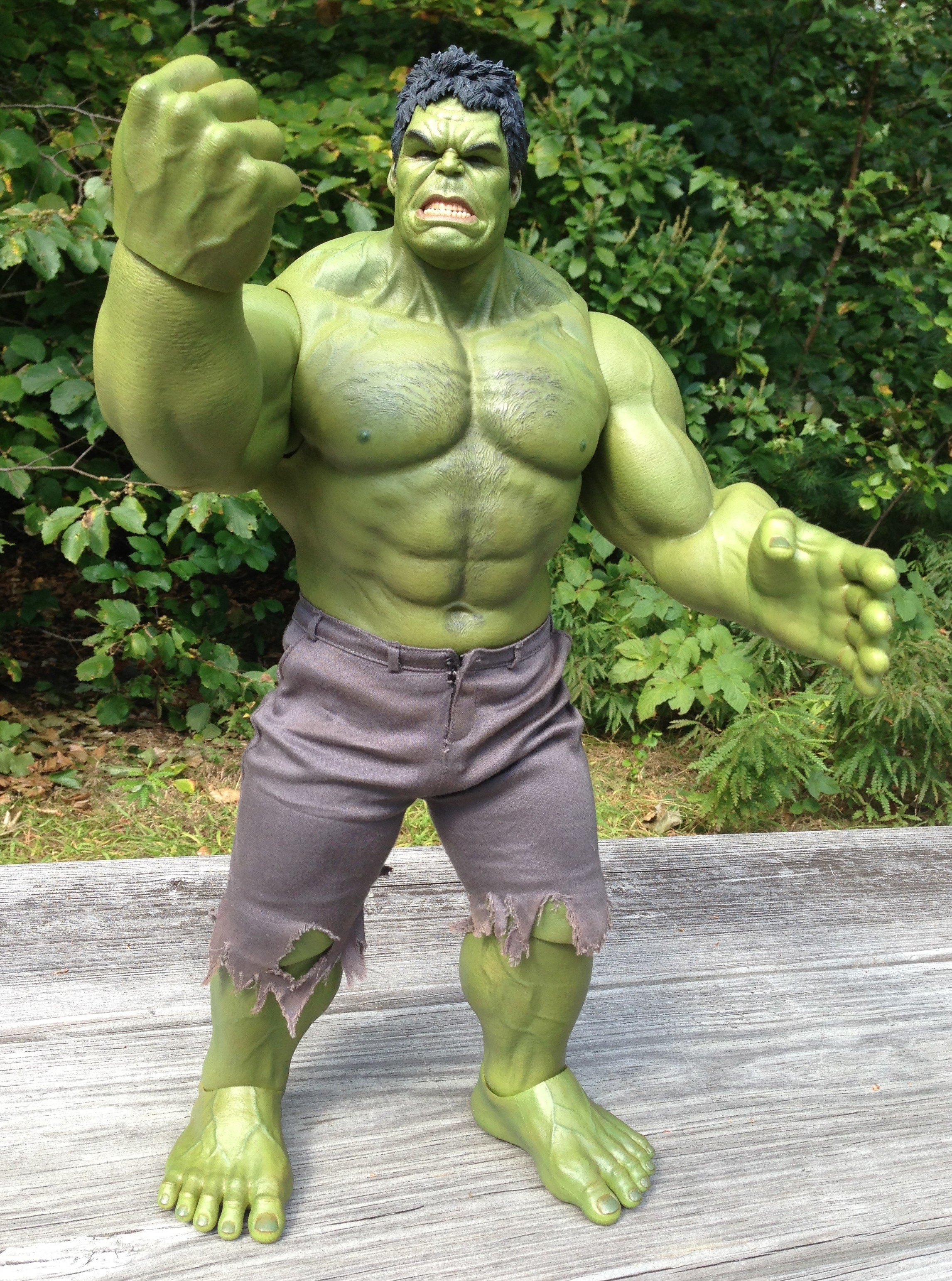 Hot Toys Hulk Review Avengers 1:6 Scale Figure MMS 186 - Marvel Toy News
