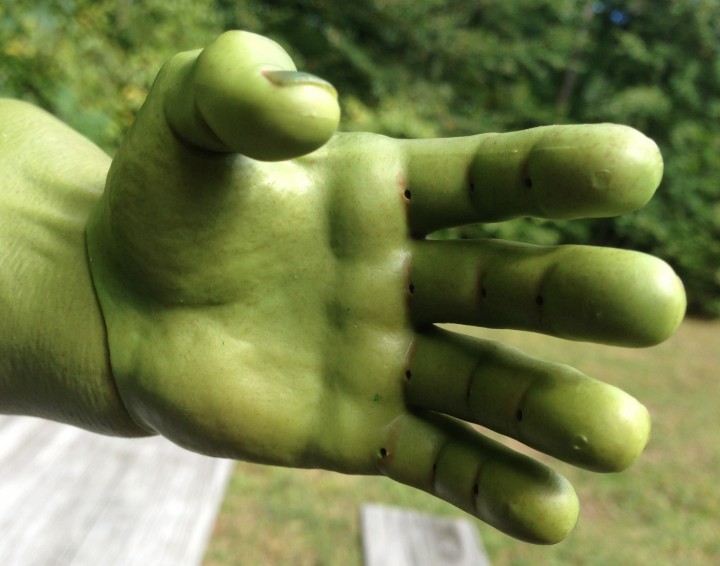 Hot Toys Hulk Bendable Plastic Hands