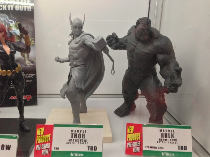 Kotobukiya Marvel Now Avengers Size Comparison Hulk vs. Thor