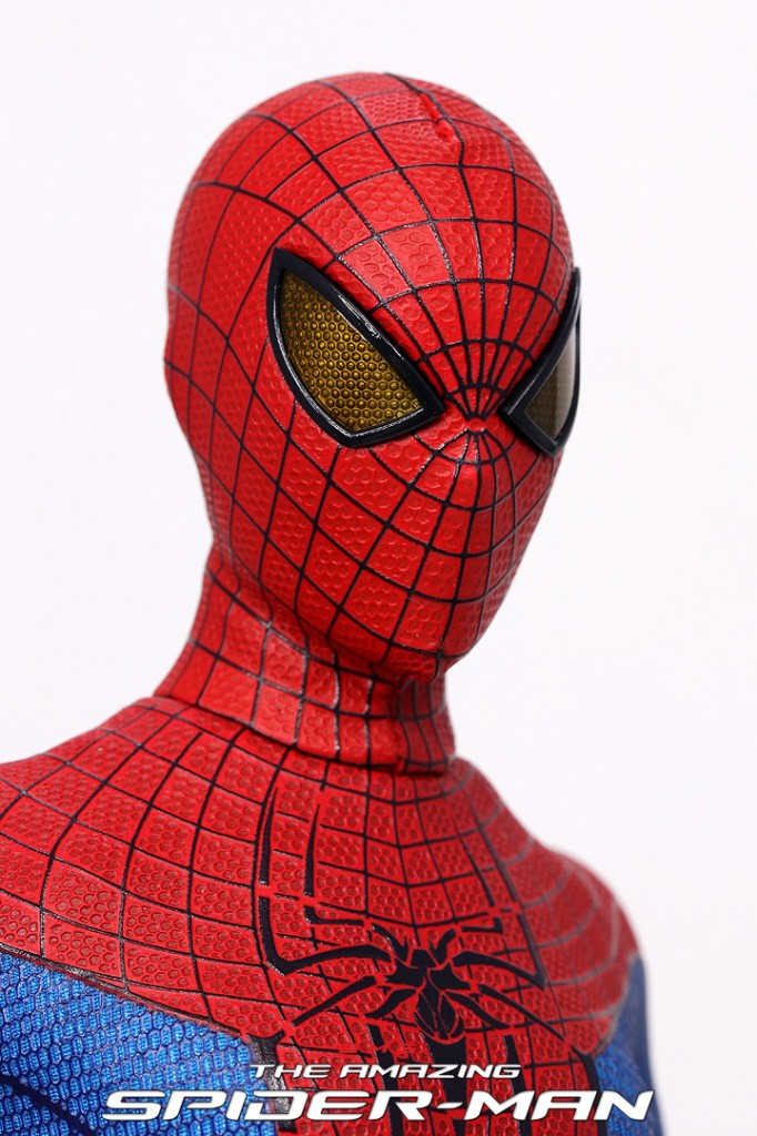 Hot Toys Amazing Spider-Man Head Close-Up