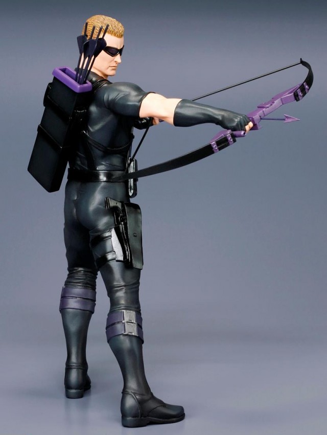 Hawkeye Kotobukiya ArtFX+ Figure Side