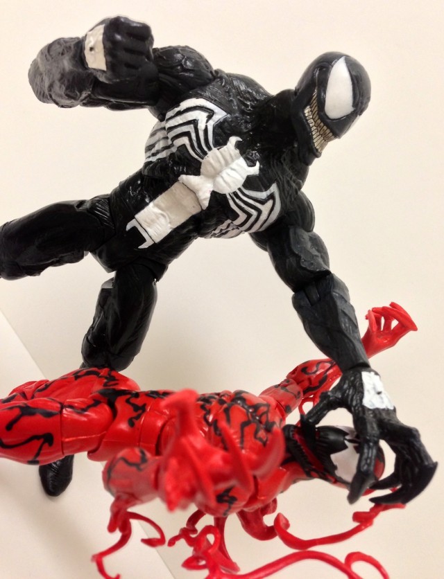 Marvel Select Venom vs. Marvel Legends Infinite Series Carnage