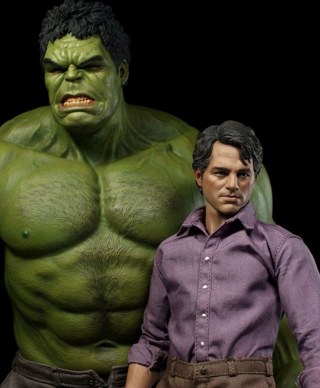 Avengers Hot Toys Hulk and Bruce Banner Figures Set. 