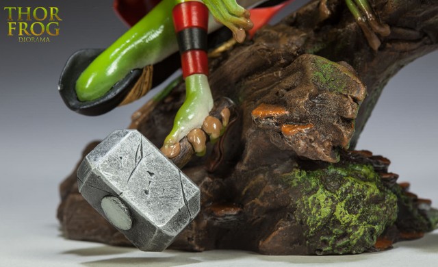 Sideshow Collectibles Thor Frog Base and Frogjolnir Hammer
