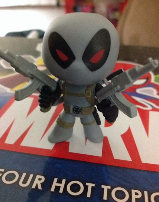 X-Force Deadpool Marvel Mystery Minis Variant Hot Topic Exclusive