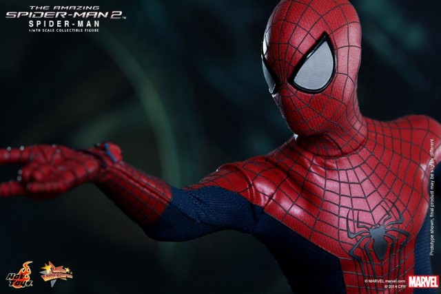Close-Up Photo Hot Toys Spider-Man Amazing Spider-Man 2 Movie Sixth Scale Figure