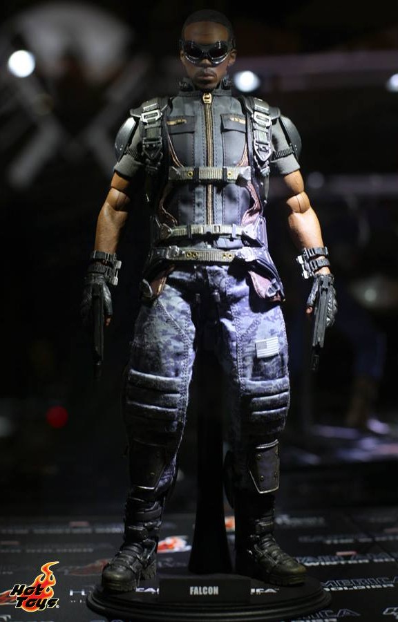 Hot Toys Falcon Sixth Scale Figure Captain America The Winter Soldier