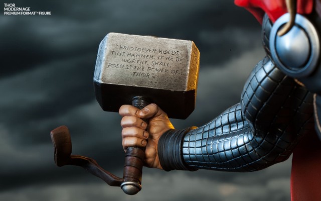 Sideshow Premium Format Thor Mjolnir Hammer Close-Up of Statue