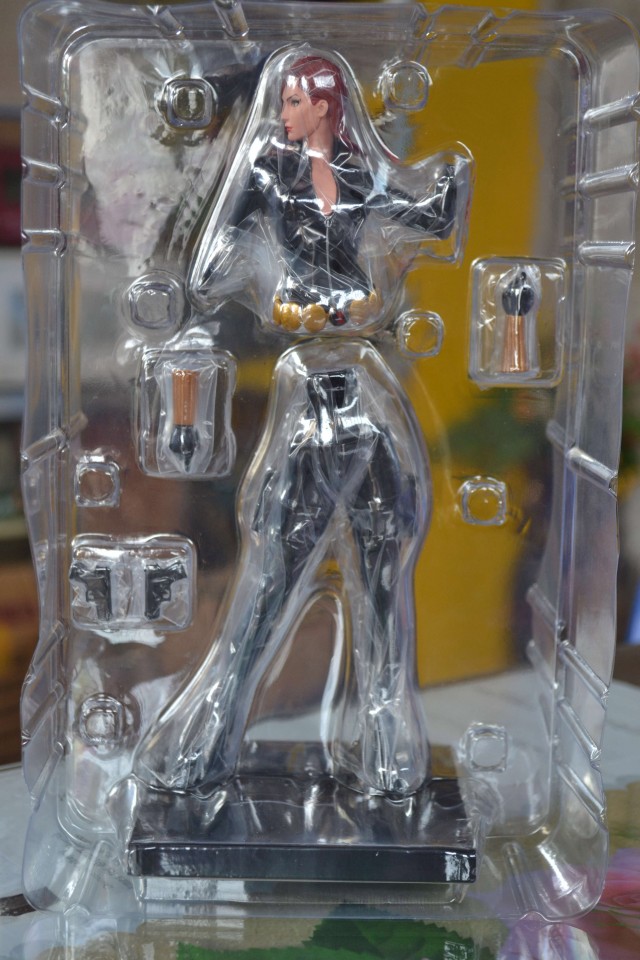 Black Widow Kotobukiya ArtFX+ Statue Unassembled in Bubble Packaging