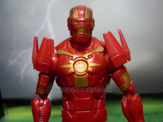 Cosmic Iron Man Marvel Legends Figure Close-Up