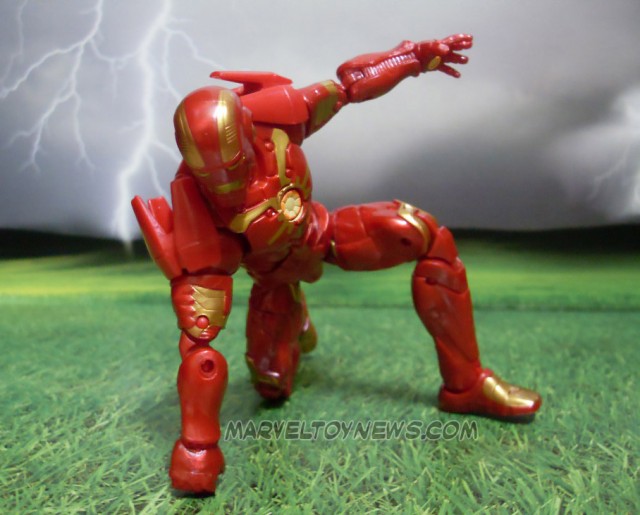 Guardians of the Galaxy Marvel Legends Iron Man Punching the Ground Pose