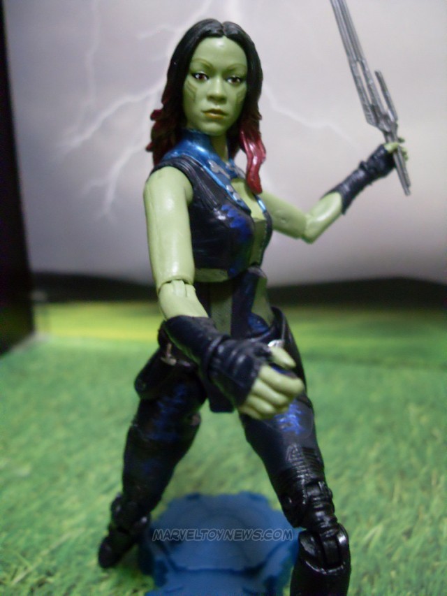 Hasbro Marvel Legends GOTG Gamora Figure Swinging Sword