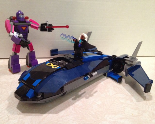 LEGO Marvel X-Men vs The Sentinel Summer 2014 Set Scale Photo