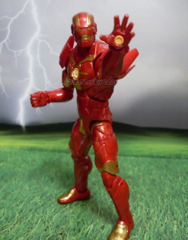 Marvel Legends 2014 Cosmic Iron Man Figure Doing Repulsor Blast