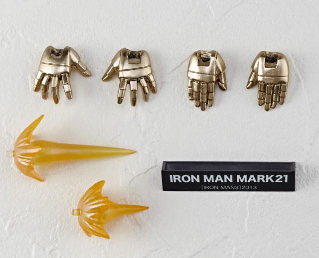 Revoltech Iron Man Mark 21 Midas Accessories