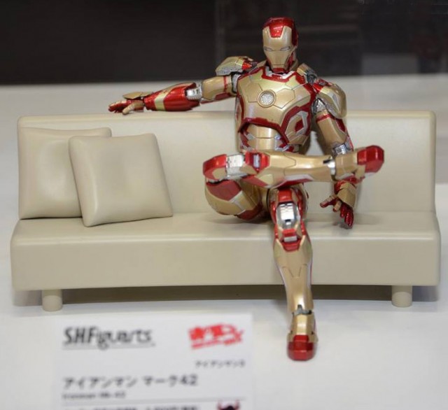 SH Figuarts Iron Man Mark 42 Figure Bandai Tamashii Nations Summer 2014 Collection