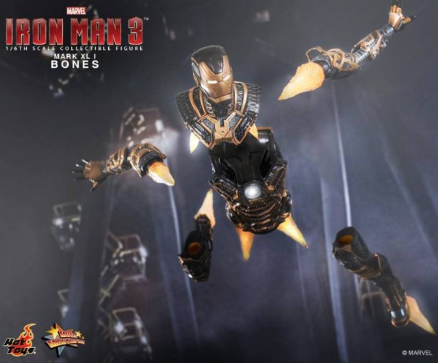 Iron Man 3 Hot Toys Bones Iron Man with Limbs Flying Around Separated