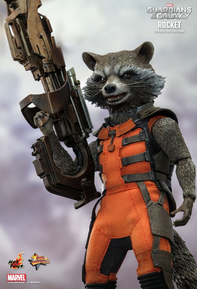 Rocket Raccoon Hot Toys Sixth Scale Figure Holding Gun