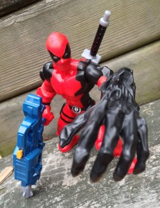 Venom Mashers Hand on Hasbro Deadpool Mashers Figure