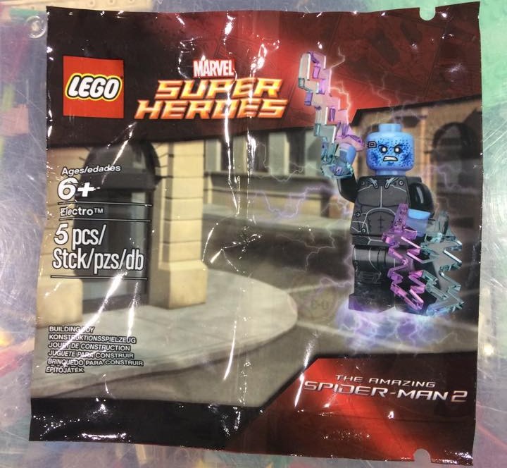 moden det er nytteløst Bourgeon Amazing Spider-Man 2 LEGO Electro Minifigure Polybag Released! - Marvel Toy  News