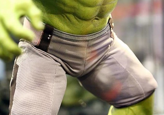 Avengers-Age-of-Ultron-Hot-Toys-Hulk-Pants-Shorts-Close-Up-e1419012758253.jpg