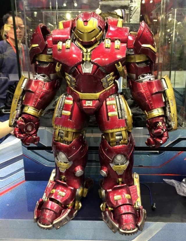 Hot Toys Hulkbuster Iron Man Figure Revealed