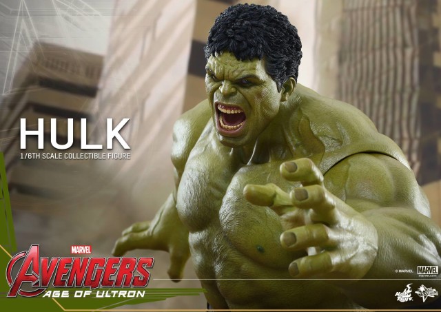 Hot Toys Avengers 2 Hulk Figure with Screaming Head