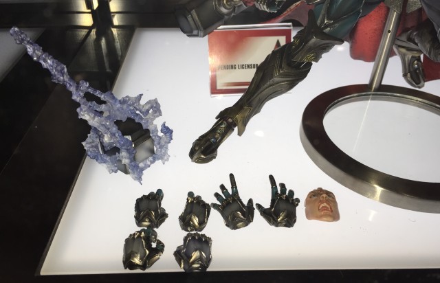 Thor Play Arts Kai Variant Figure Accessories