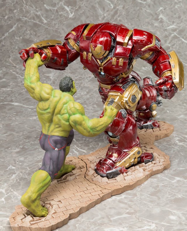 Kotobukiya Avengers Age of Ultron Hulk vs. Hulkbuster Iron Man ARTFX+ Statues