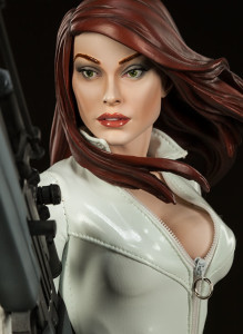 Exclusive Sideshow White Black Widow Premium Format Statue Marvel