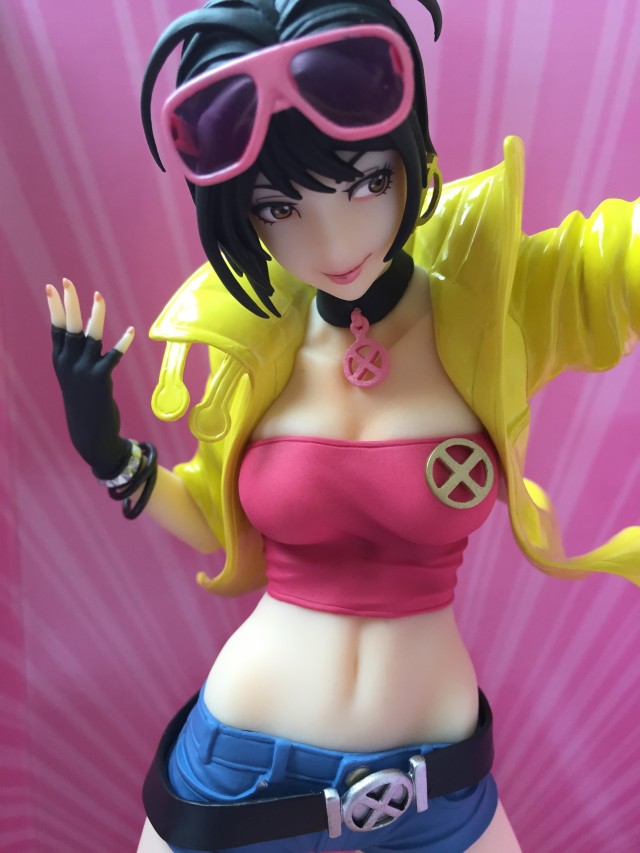 Jubilee Bishoujo Statue with Modern Regular Sunglasses