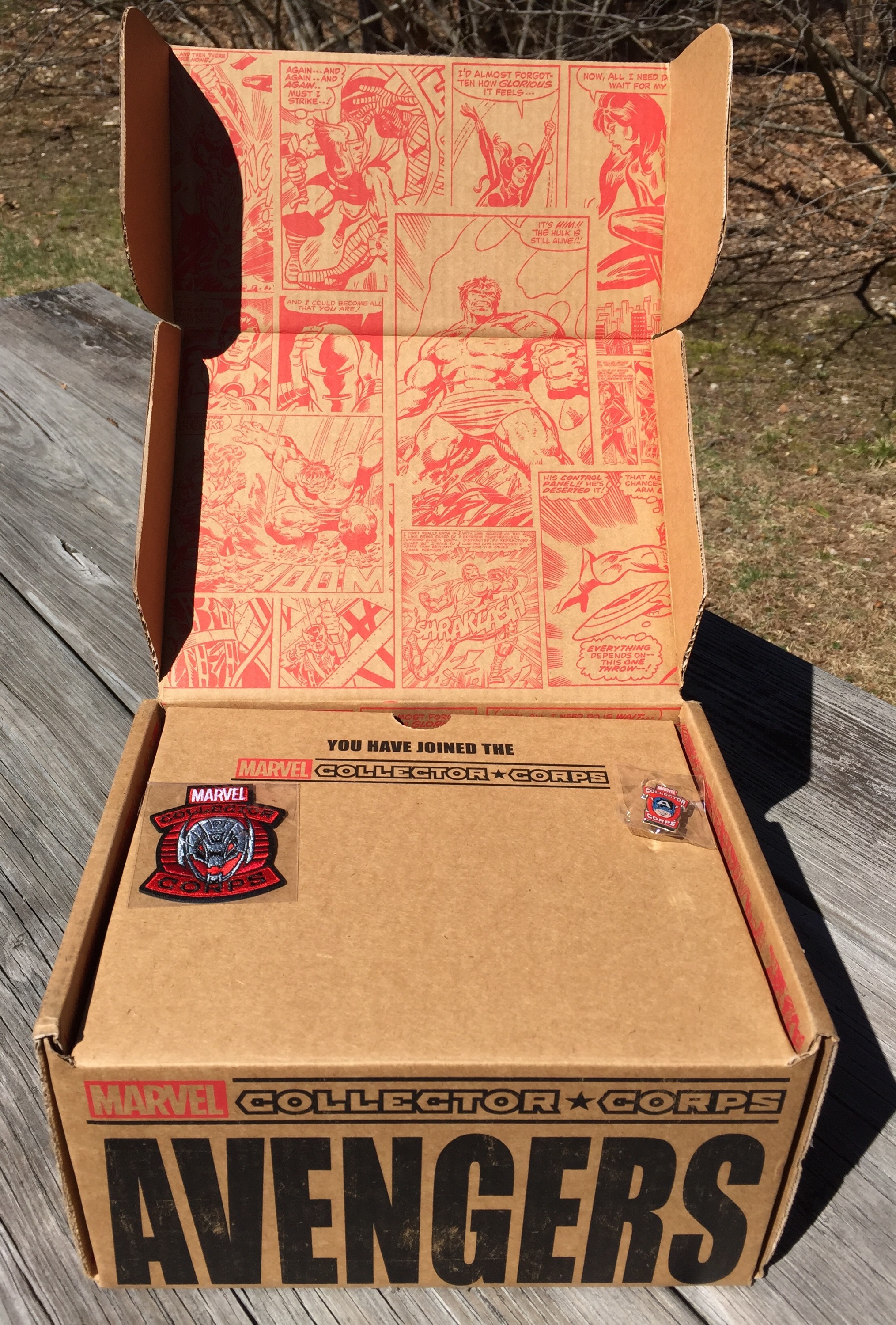 hangen Proberen Behandeling Marvel Collector Corps April 2015 Box Unboxing Photos: Avengers! - Marvel  Toy News