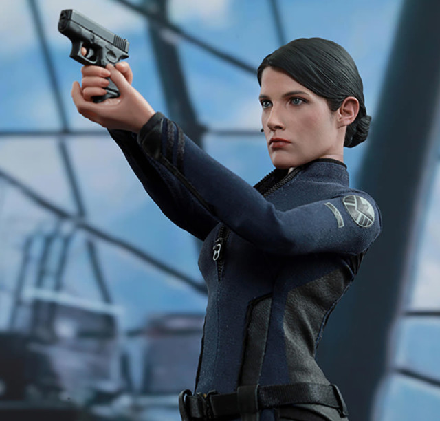 2015 Toy Fair Exclusive Hot Toys Maria Hill Sixth Scale Figure