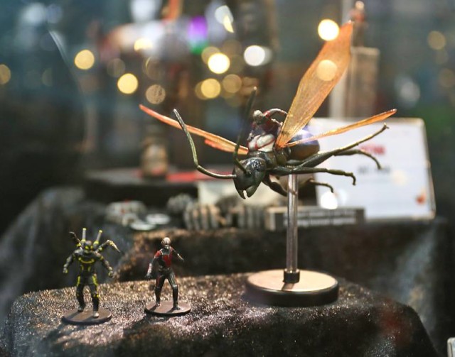 ACGHK 2015 Hot Toys Ant-Man on Flying Ant Miniature