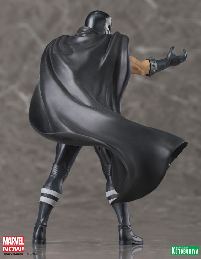 Back of 2016 Kotobukiya ARTFX Magneto Statue