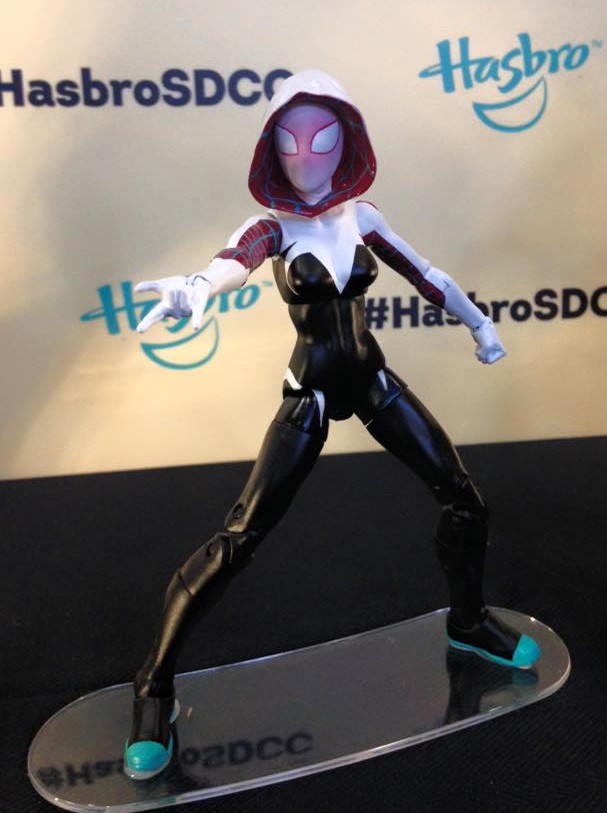 Marvel-Legends-Spider-Gwen-Figure-e1436504418418.jpg