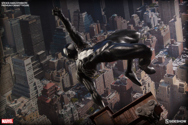 Premium Format Symbiote Spider-Man Statue