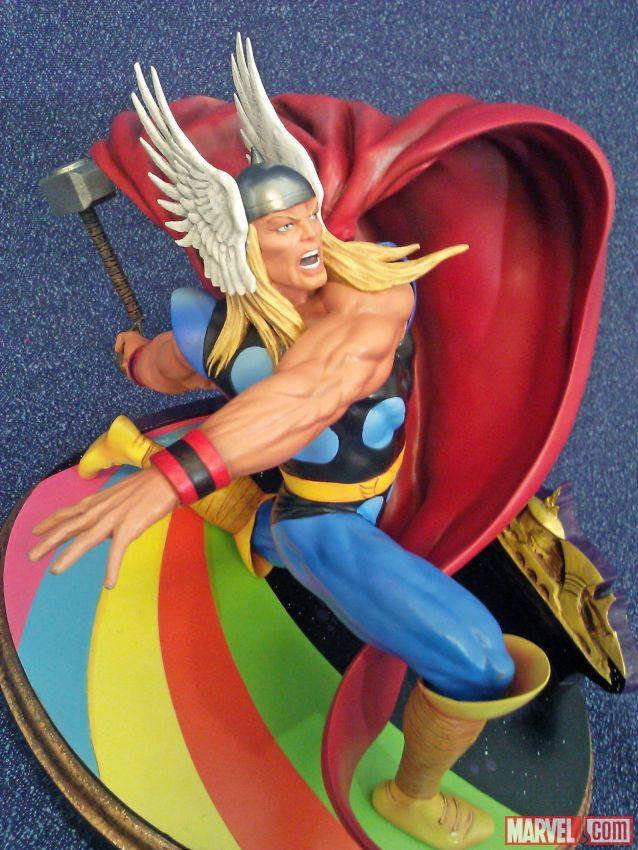 Diamond Select Marvel Gallery Comic Book Thor PVC Statue