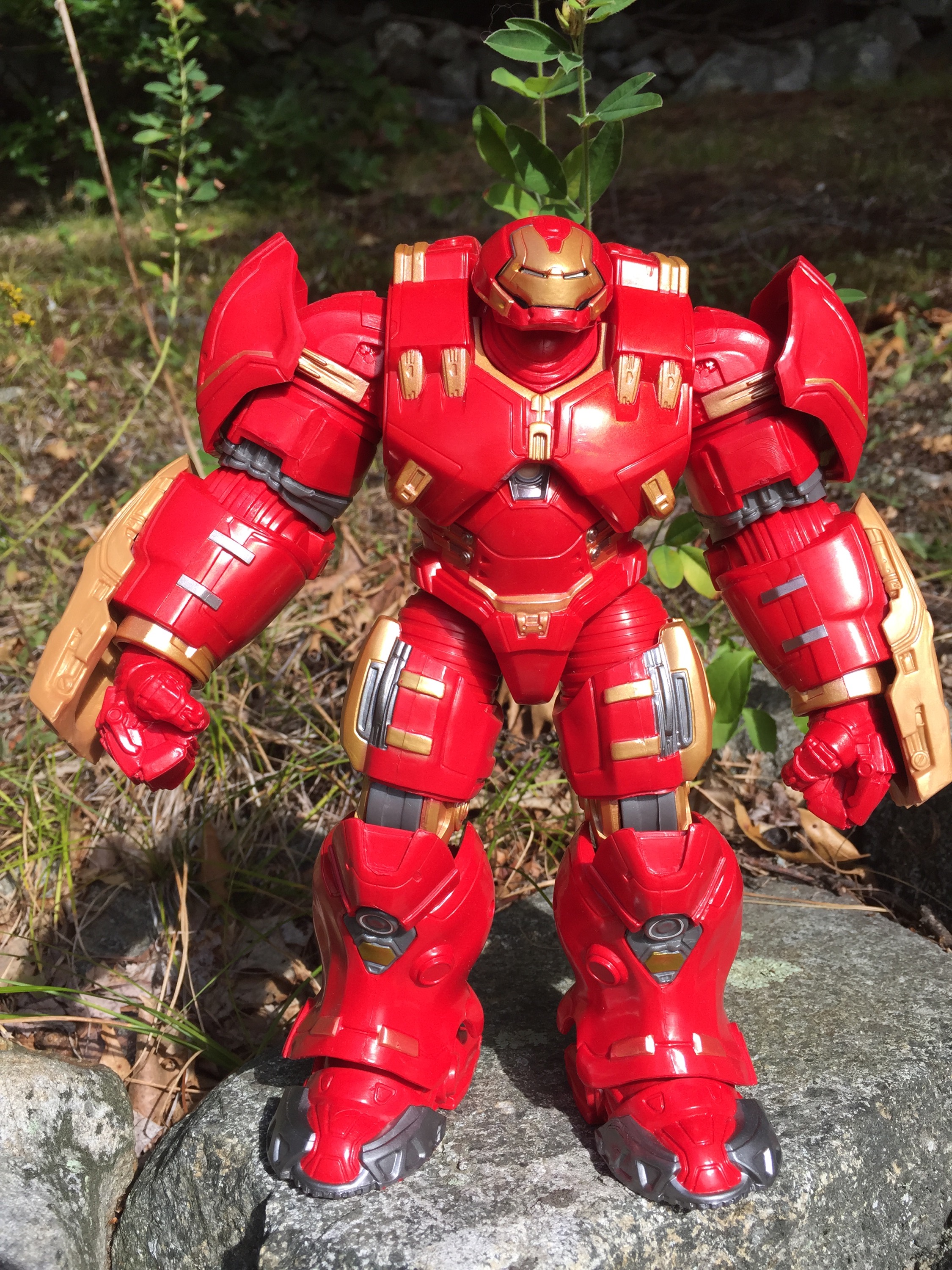 Marvel Legends Hulkbuster Iron Man BuildAFigure Review! Marvel Toy News