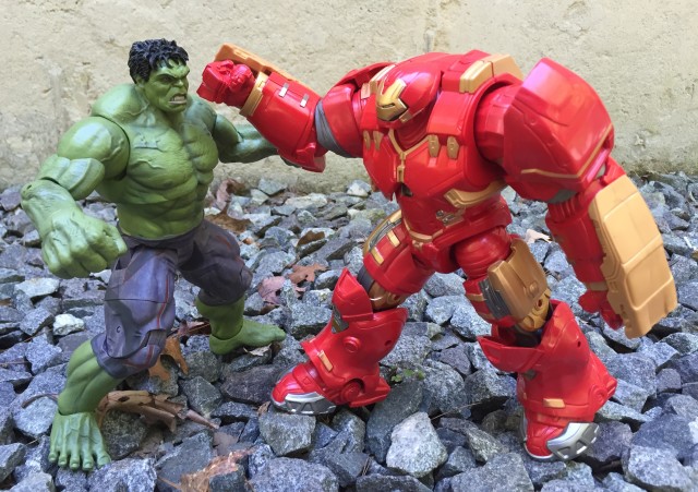 Hasbro Hulkbuster Iron Man vs. DST Hulk